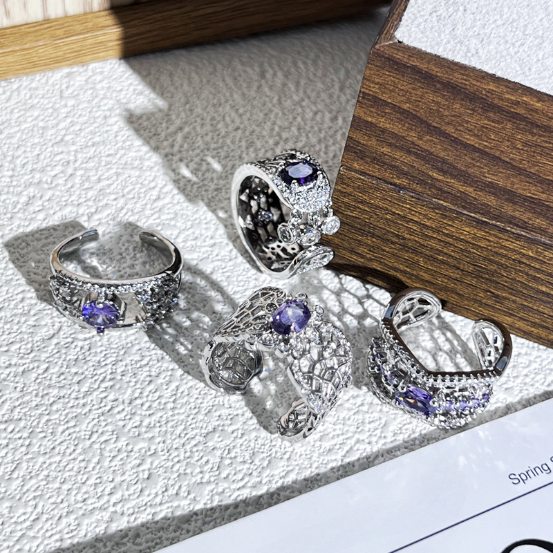 Sweet and cool, hollowed-out purple diamond, light luxury and high-end open ring, cold and elegant feminine style, niche design sense, exquisite ring Specification drawing