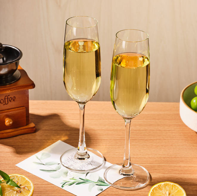 Ocean Ouxin simple glass Champagne glass, sparkling wine, high-footed glass, home creative modern wine sets details Picture