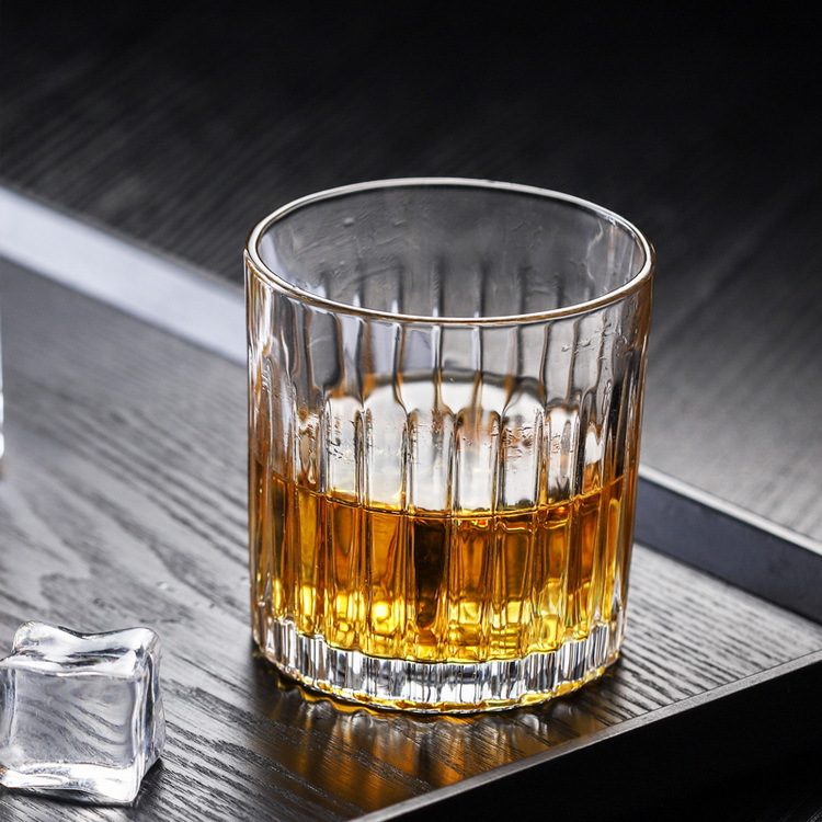 INS European-style crystal glass cups, whisky glasses, foreign wine glasses, spirits cups, tea cups, bar wholesale with logo printing details Picture