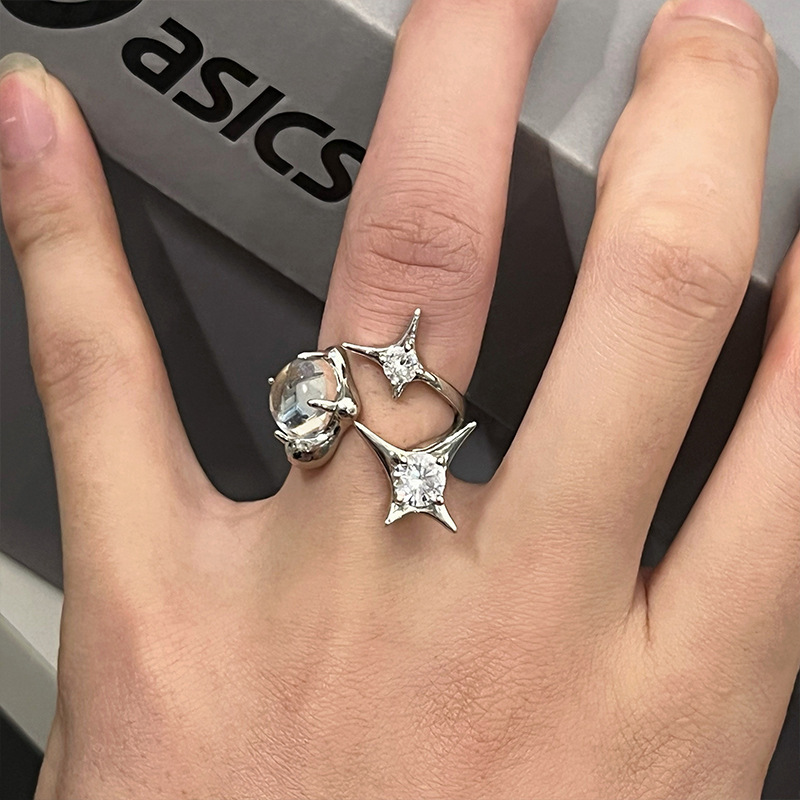 A niche design with a sense of high-end, irregular zircon, cool and individualistic open ring, adjustable for women, light luxury and versatile ring Specification drawing