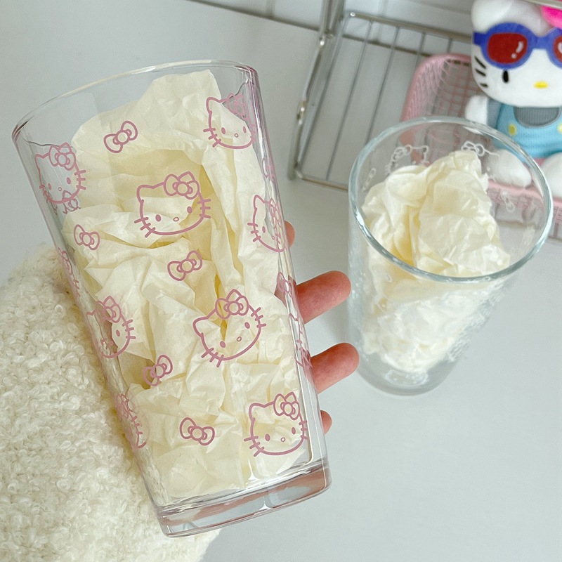 High-appearation-level large-capacity kt water cup, glass cup, hellokitty cup, girlish drinking cup, glass cup Application Scenario