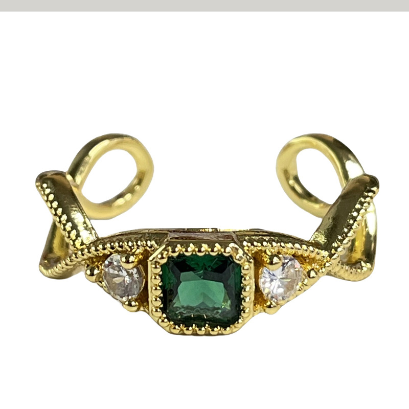 French retro light luxury imitation emerald micro-inlaid ring for women, ancient court style texture, high-end feel, cold style ring Item Picture