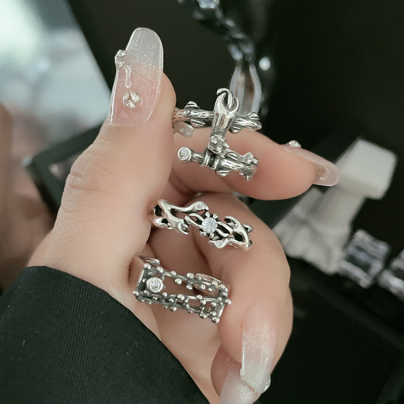 Irregular retro, aged, simple open ring, trendy and cool unisex style index finger ring, a niche design ring details Picture