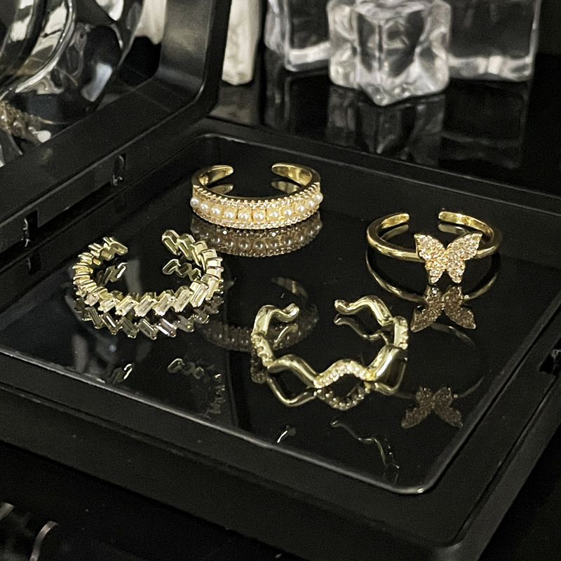 Sweet and cool style high-end ins plain ring ring, cool and feminine style niche design, versatile, adjustable opening index finger ring details Picture