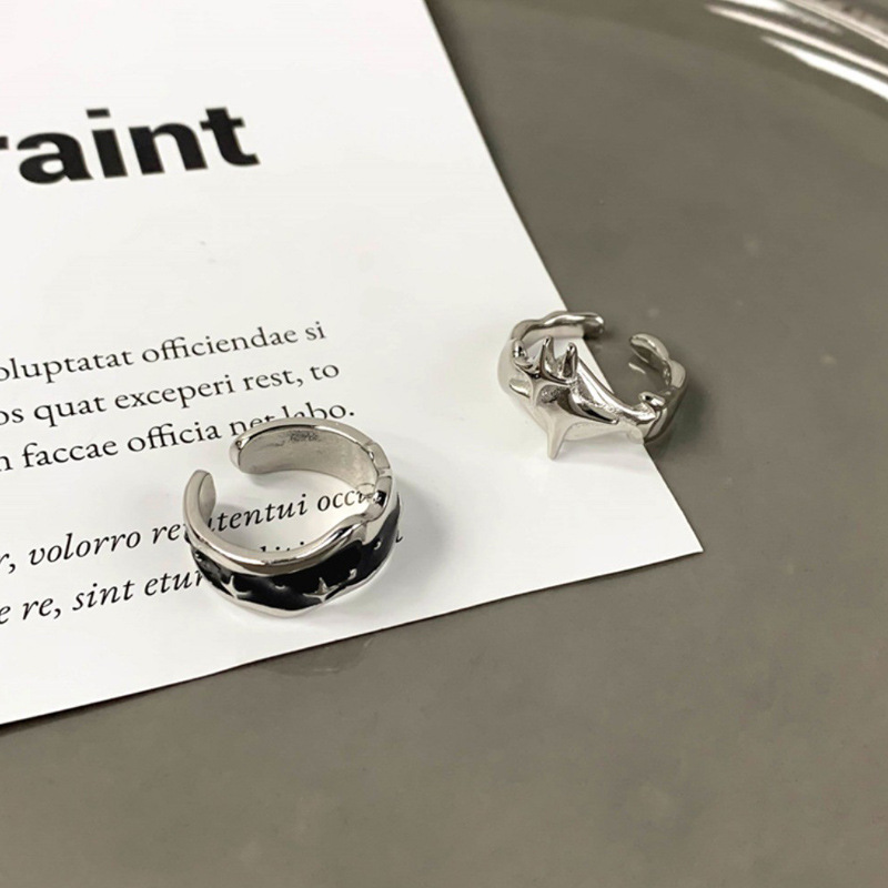 Starlight dark style neutral open ring for women, cool and trendy, adjustable couple's ins light luxury high-end personality ring Application Scenario