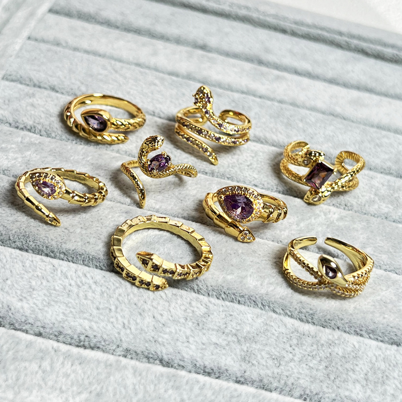 A high-end retro, niche, and sophisticated ring made of gold zircon with adjustable snake-shaped openings for the Year of the Snake details Picture