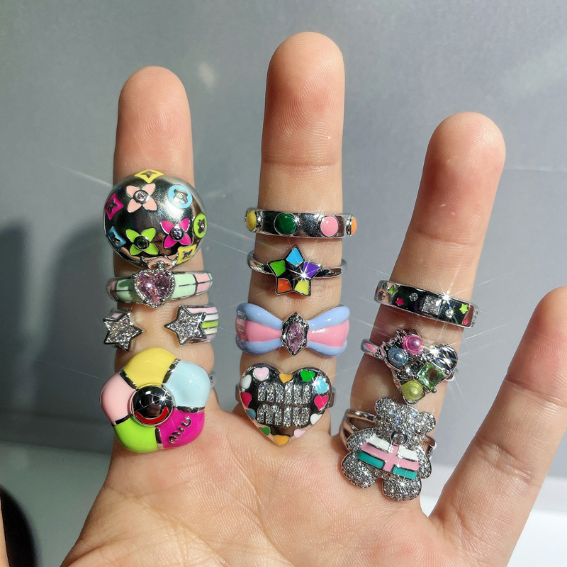 Autumn and winter accessories: Open ring, women's colored drip glaze, versatile, cold style, sweet and cool, trendy, retro and individual ring Application Scenario