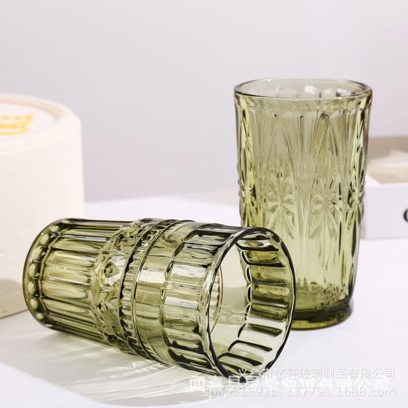 Factory wholesale vintage embossed glass water cups, hotel supplies, mouthwash cups, juice cups, toiletry cups, thickened straws Application Scenario