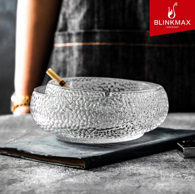 Lizun glass hammer-patterned ashtray Creative home living room ashtray, office and hotel decoration ashtray Specification drawing