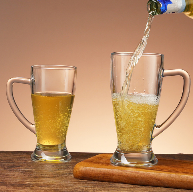 Large-capacity transparent glass cups with handles, thickened craft draft beer cups for bars, KTVS, home use, and popular wheat beer cups Application Scenario