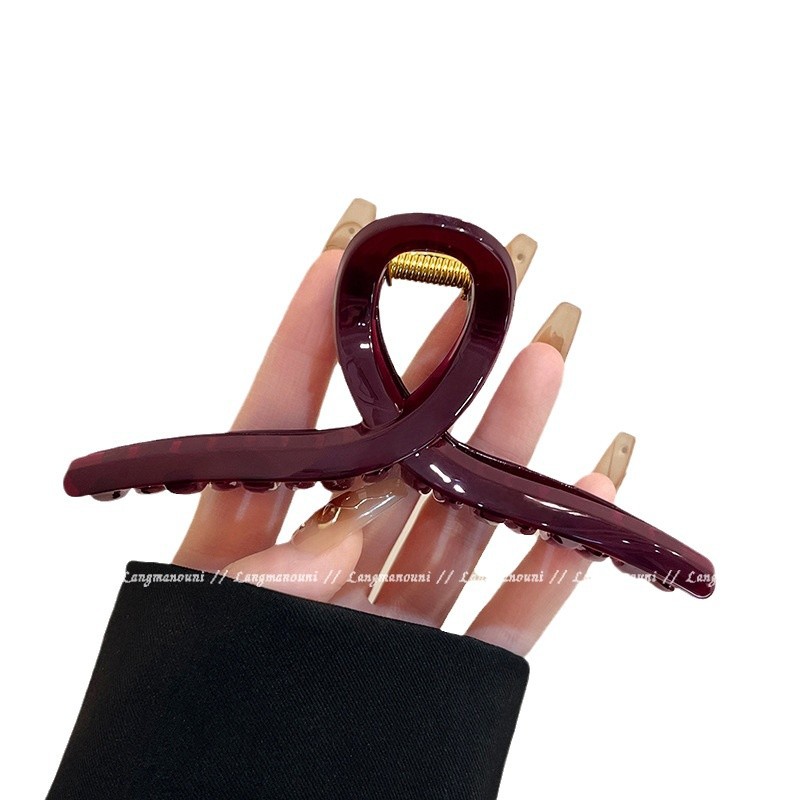 Simple cross-grip hairpin for women with a high-end look 2025 new spring/Summer style, large hair volume shark clip hairpin at the back of the head Item Picture