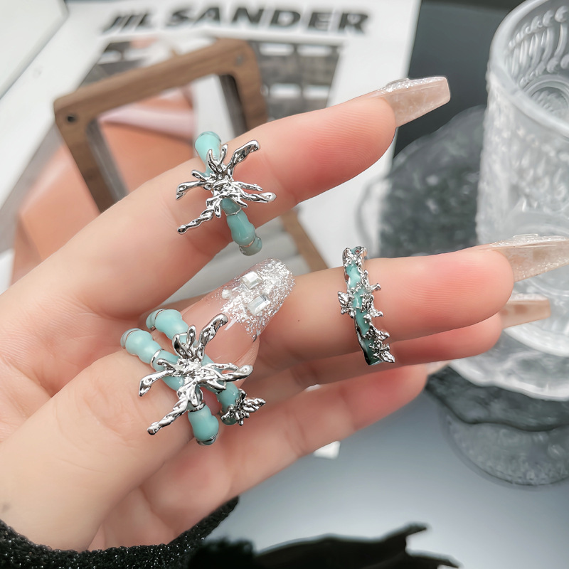 New punk liquid butterfly opening ring for women, mint green drip glaze, fashionable and cold style, niche and exquisite food ring full figure