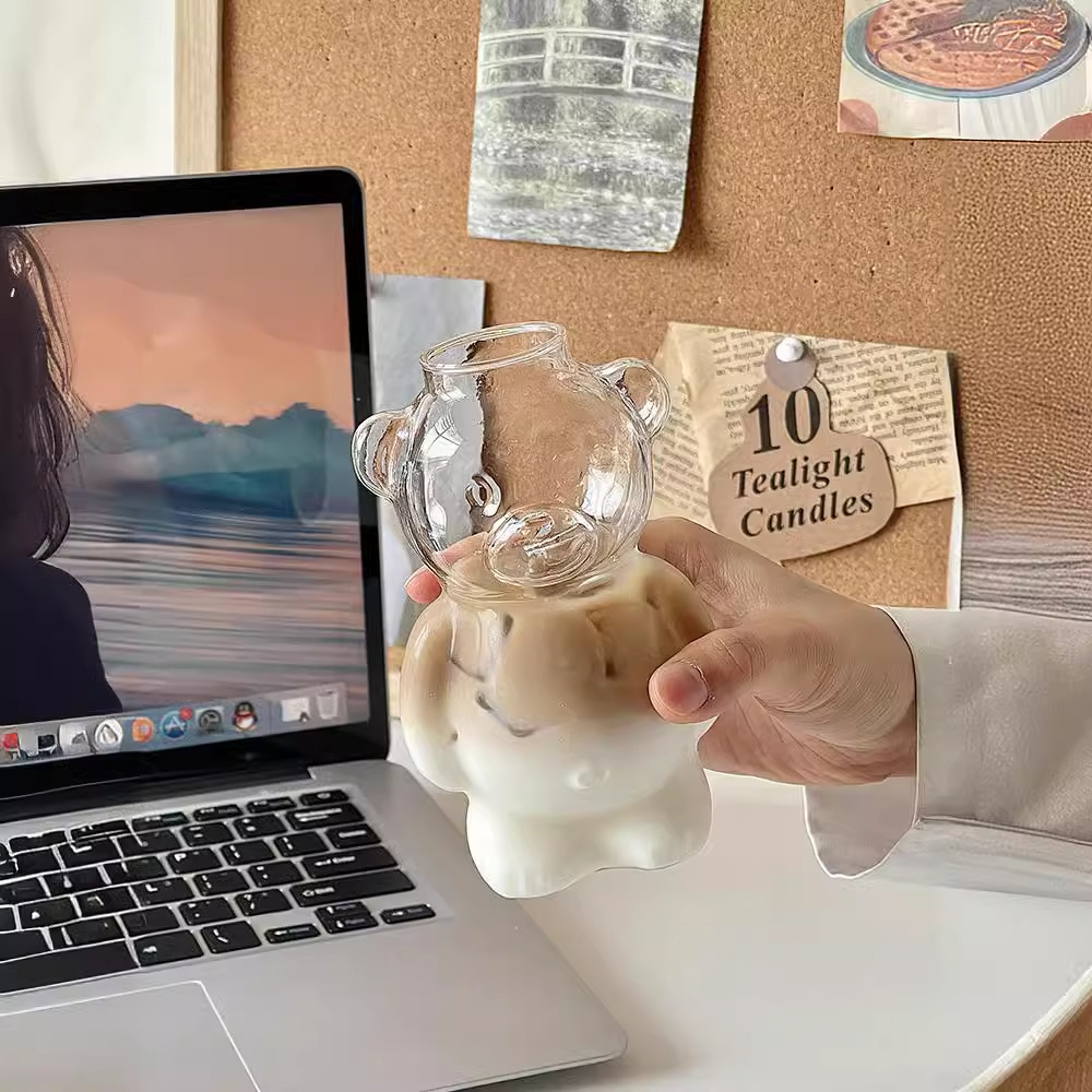 High borosilicate bear-shaped glass water cups, high-temperature resistant milk tea cups, latte coffee juice cups, heat-resistant glass water cups Specification drawing