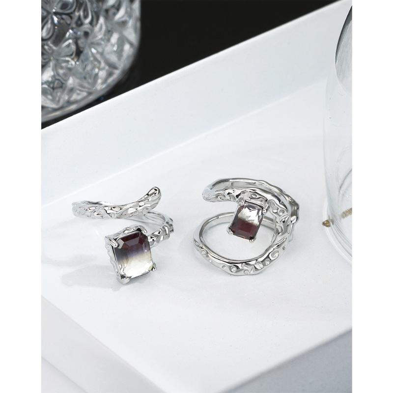A new, retro, dark, and minimalist Instagram open-top ring with a cold style. It's a fashionable, individualistic, and high-end ring trend for women full figure