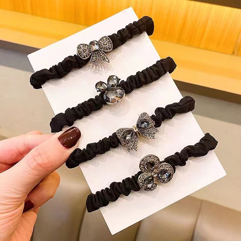 The bow hair tie and hair band from Dongdaemun, South Korea, exudes a high-end, retro Korean style headwear, hair tie, small intestine band and leather band details Picture