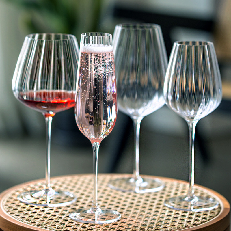 A set of high-end vertical striped glass goblets with a sense of luxury, commercial wine glasses for hotels details Picture