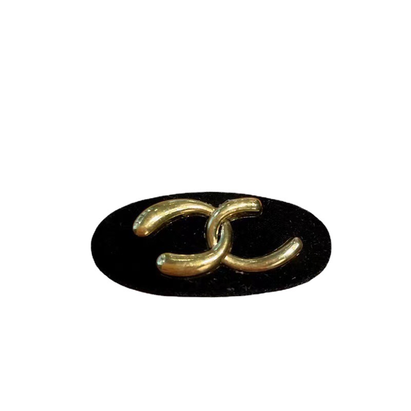 Metal double C letter small hairpin for women, Korean velvet hairpin, elegant side bangs hairpin, duckbill hairpin Item Picture