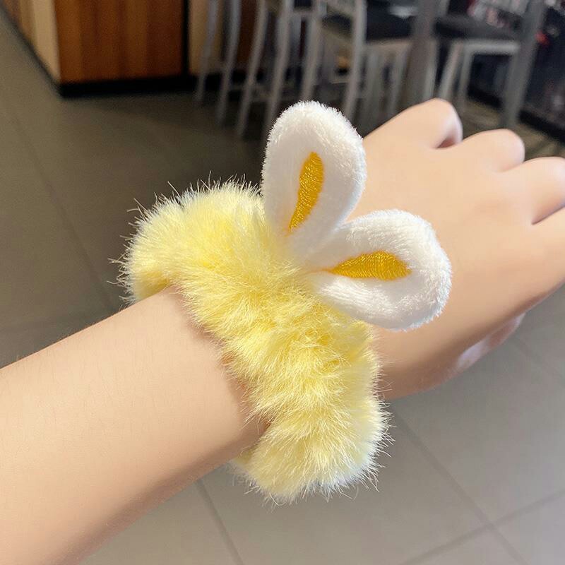 Black plush hair band, cute children's rabbit ears, fluffy hair band, large intestine hair band, popular rubber band, high elasticity Application Scenario