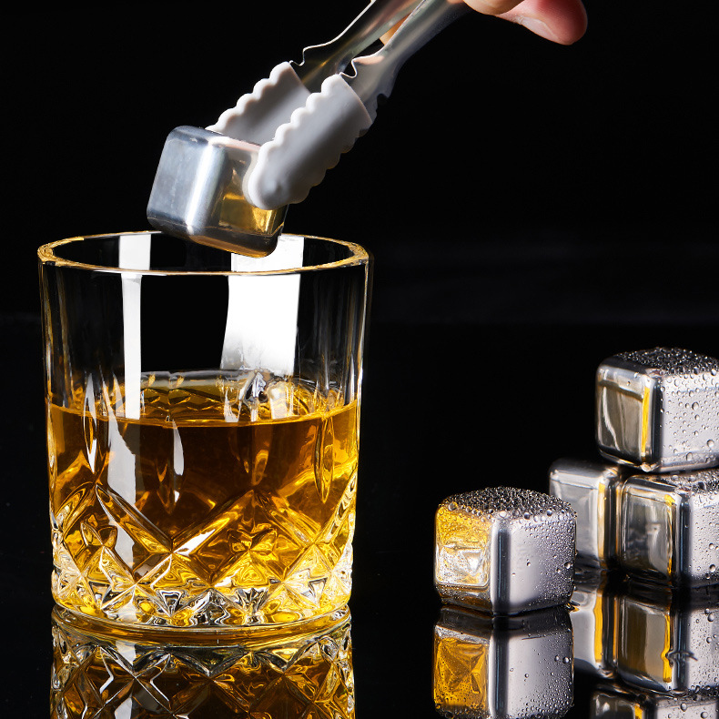 Food-grade household 304 stainless steel ice cubes, metal quick-freezing ice wine stones, whisky wine freezing wonder ice pellets Application Scenario
