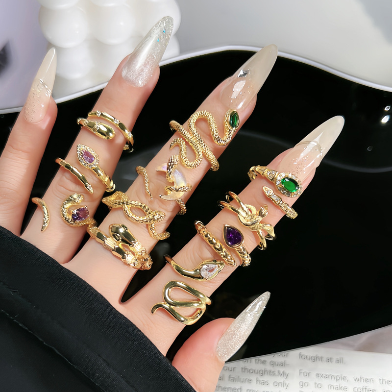 New Chinese-style snake-shaped retro open ring for the zodiac year, a fashionable, versatile, cool, light luxury and high-end ring for women full figure