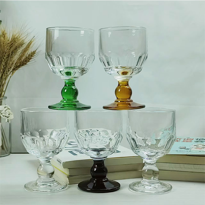 Simple and ins-style colored vintage wine glasses with beads, light luxury and niche cold drink cocktail glasses, red wine glasses and glass cups full figure