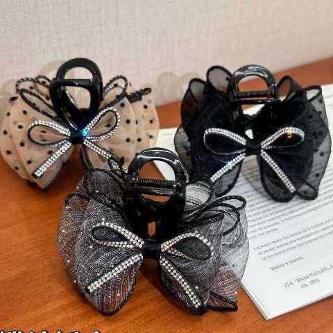 New shiny bow polka dot mesh bubble claw clip, a high-end and fashionable back head updo shark clip accessory Application Scenario