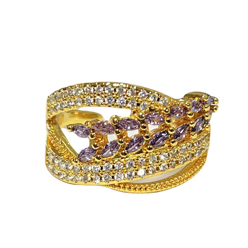 The ancient coin style of "Purple Qi Coming from the East" features a luxurious new open ring with purple diamonds. It is a high-end, sweet and cool ring trend for women with a hollowed-out design Item Picture