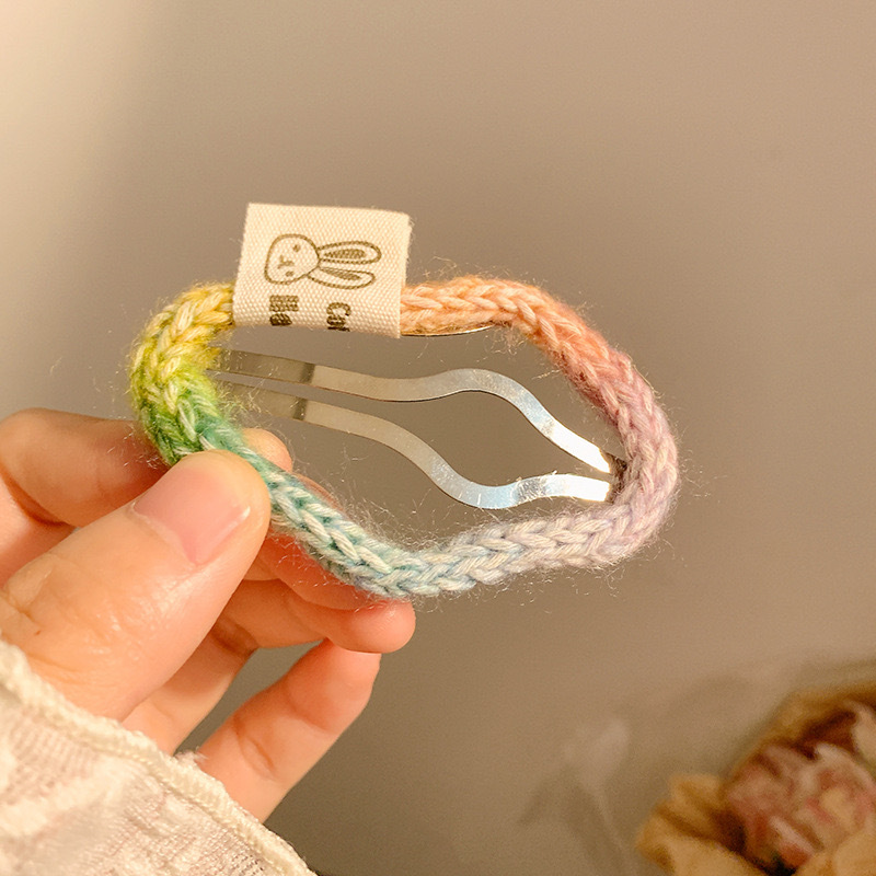 Korean-style colored woolen five-pointed star side clip, bangs hairpin, women's forehead headwear Spring/Summer 2025 new style side clip Specification drawing