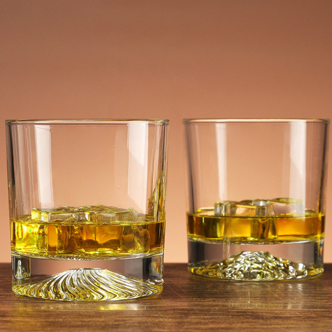 Japanese-style thickened screw-bottom crystal glass, whisky glass and ice hockey glass, retro and creative Western-style wine glass Specification drawing