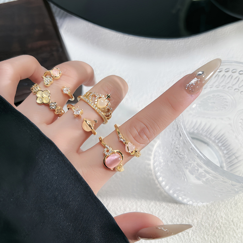 Korean style, sweet and elegant girl, cat's eye stone crown, heart-shaped opening ring, cold style, fashionable, simple and niche ring Specification drawing