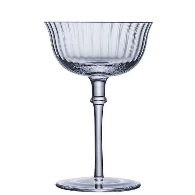 Creative striped short-legged long drink cup, bar striped juice cup, cold drink cup, beverage cup, wavy cocktail cup Item Picture