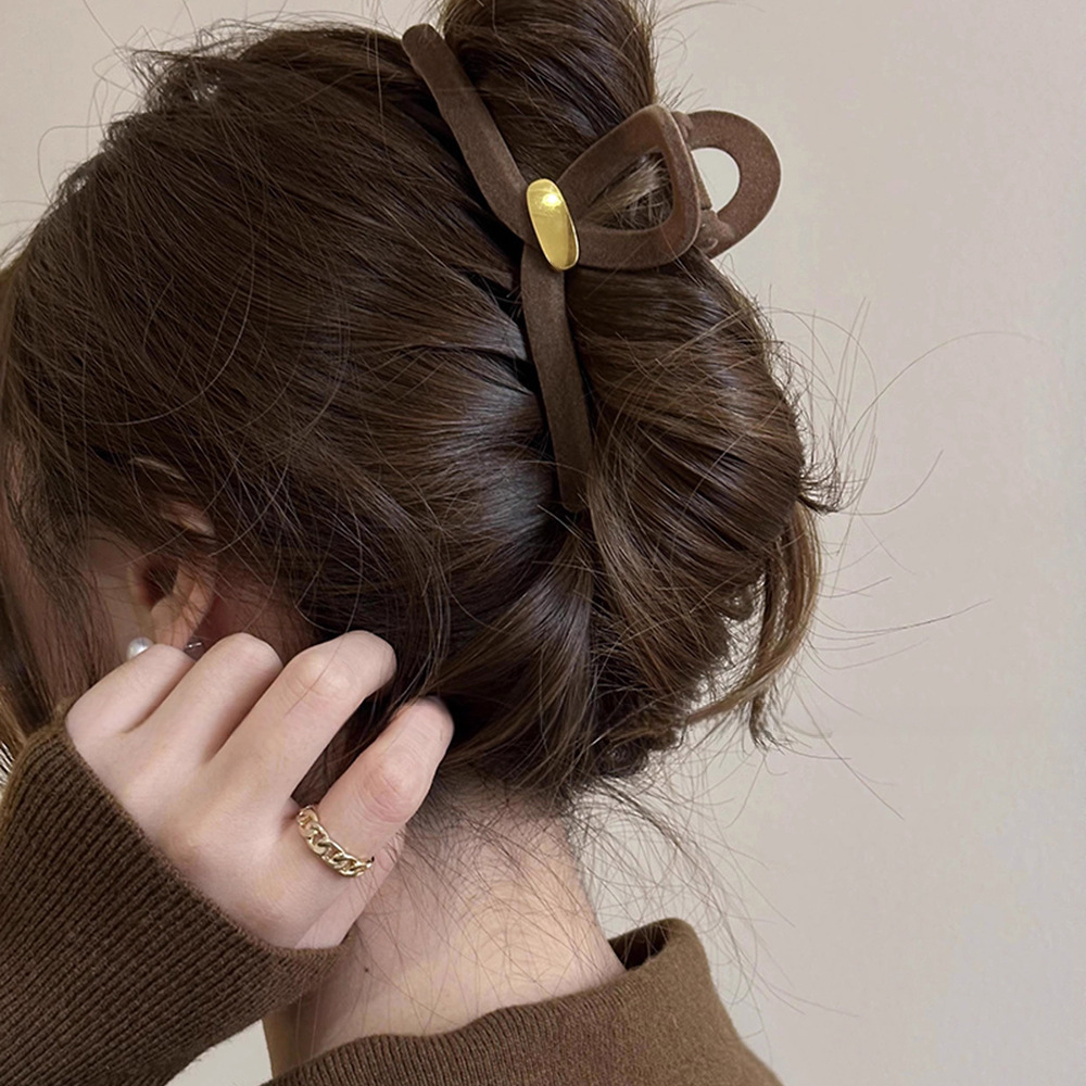 French retro metal flocked hair clips, high-end hair accessories for spring and summer, black velvet grabber, large updo, shark clip full figure