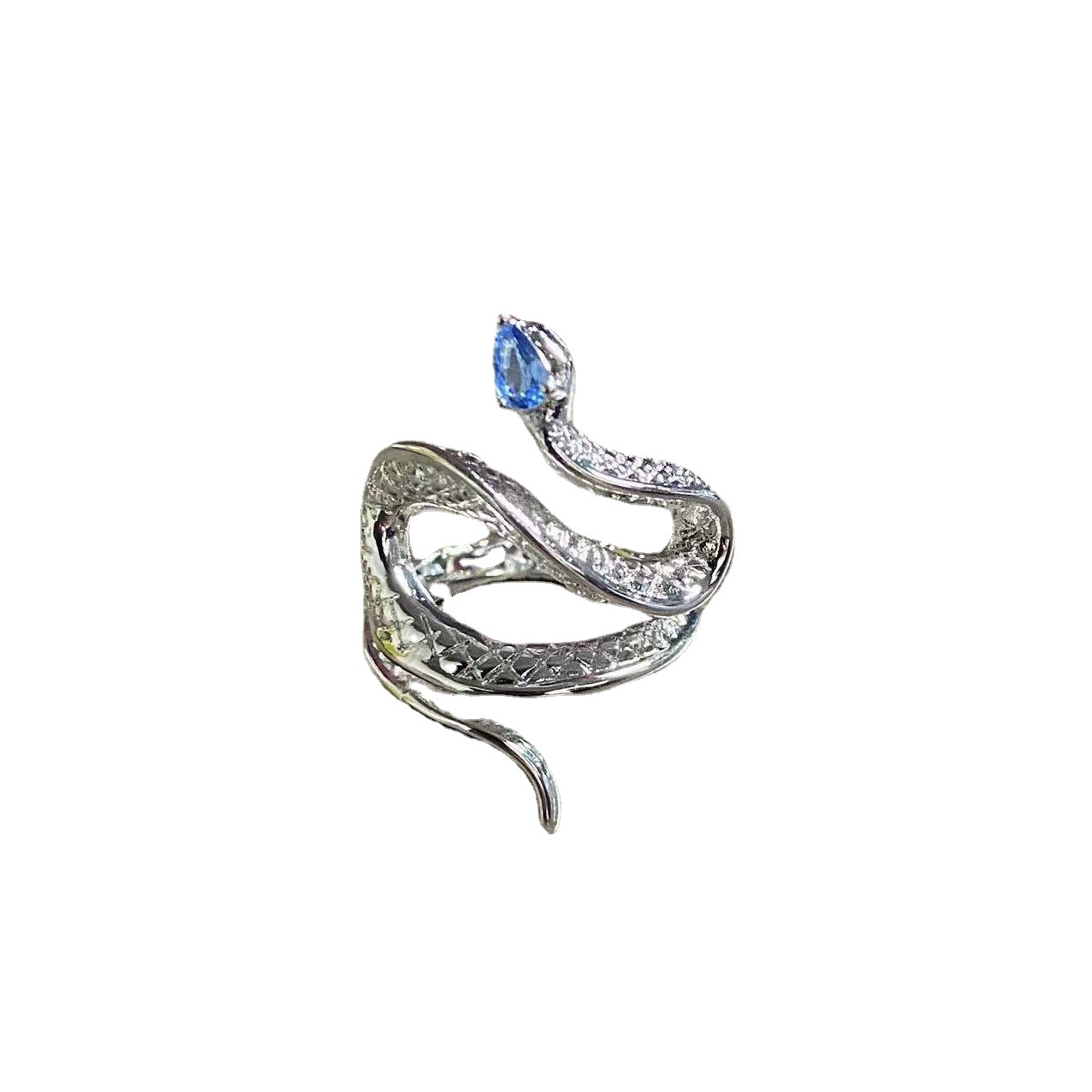 The Topaz Spirit Snake ring is a trendy, cool, and stylish female student ring with a cold and unique high-end feel. It's a light luxury and simple design Item Picture