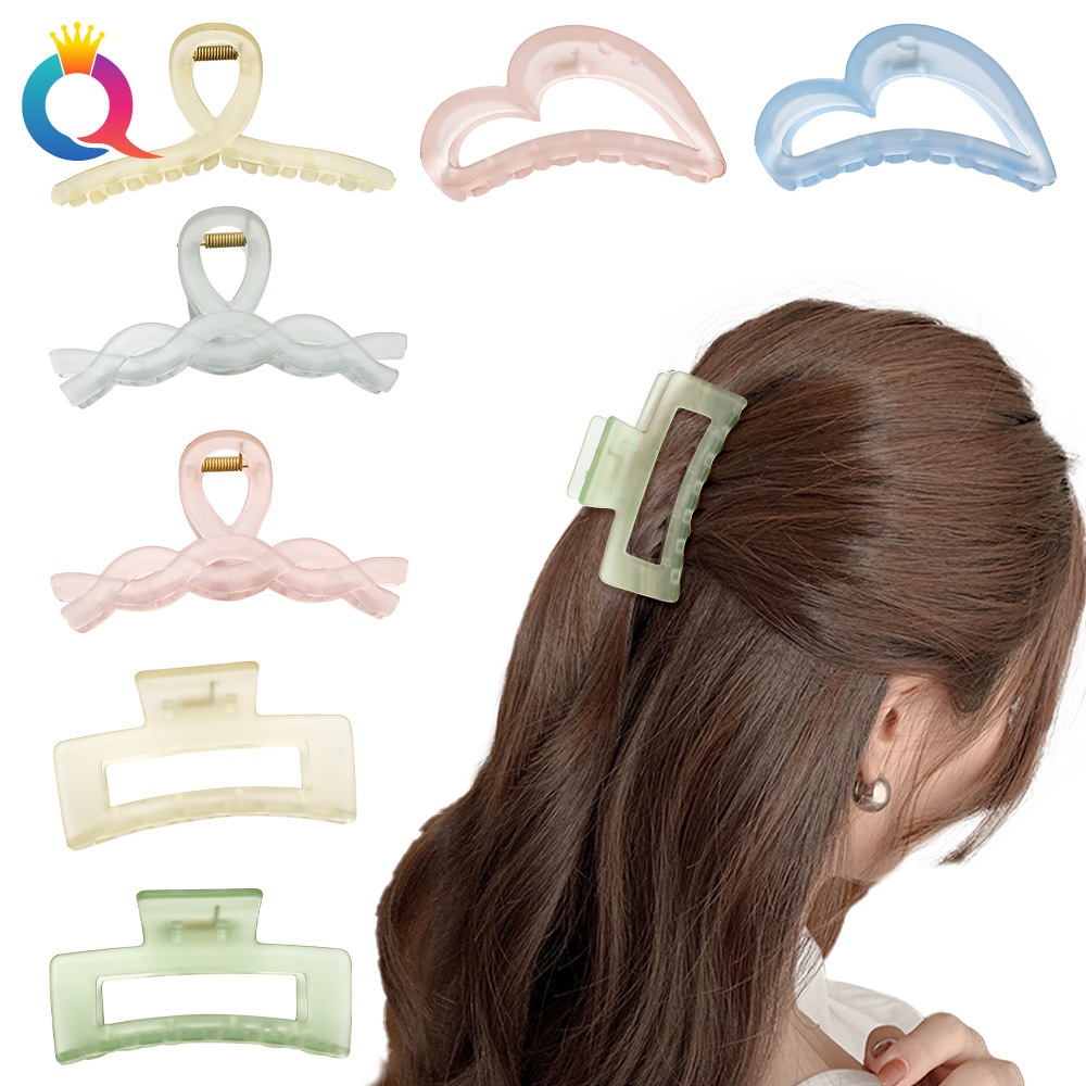 The Qiyue Amazon cross-border hair clip features a matte, same-color shark clip with a simple and elegant style. It is a hair accessory for the back of the head details Picture