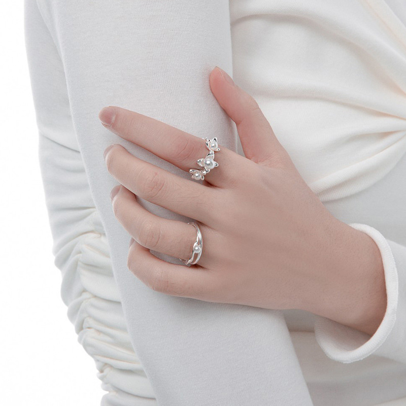 A niche design with a sense of high-end individuality, an open ring for women on Instagram, a cold style, exquisite and light luxury fashion flower index finger ring full figure