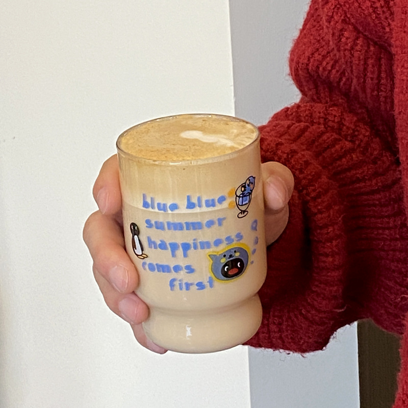 Retro blue queer glass cup, cartoon and simple high borosilicate water cup, high-temperature resistant coffee cup, milk breakfast cup Specification drawing
