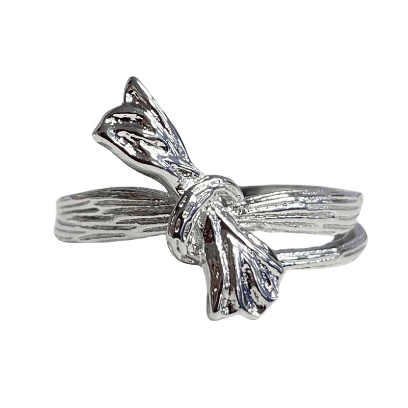 Minimalist plain circle bow open ring, women's unique pleated design sense, fashionable index finger ring, cold trend Item Picture