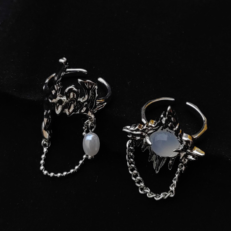 The new cold and elegant moonstone tassel open ring is a niche design for women, exuding a sense of high-end luxury and a fashionable personality Specification drawing