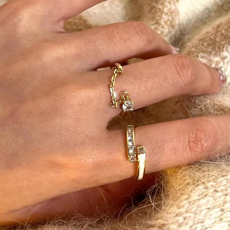 A niche design sense, versatile for daily use, bow chain open ring, a cold and elegant feminine style, a light luxury ring details Picture