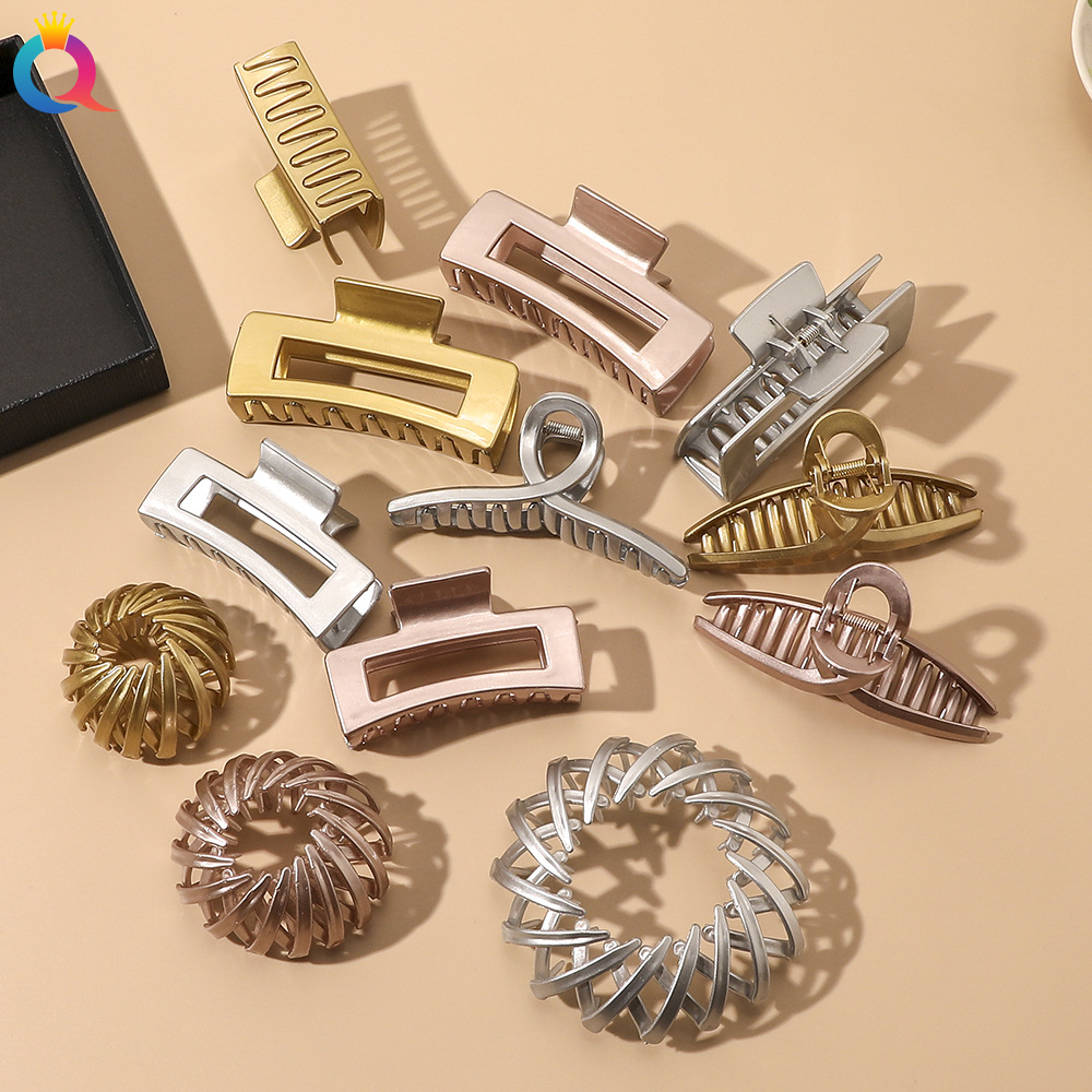 Qiyue Korean-style simple imitation alloy shiny hair clip, Bird's Nest hair bun, claw clip, back head hair bun, shark clip hair accessory details Picture