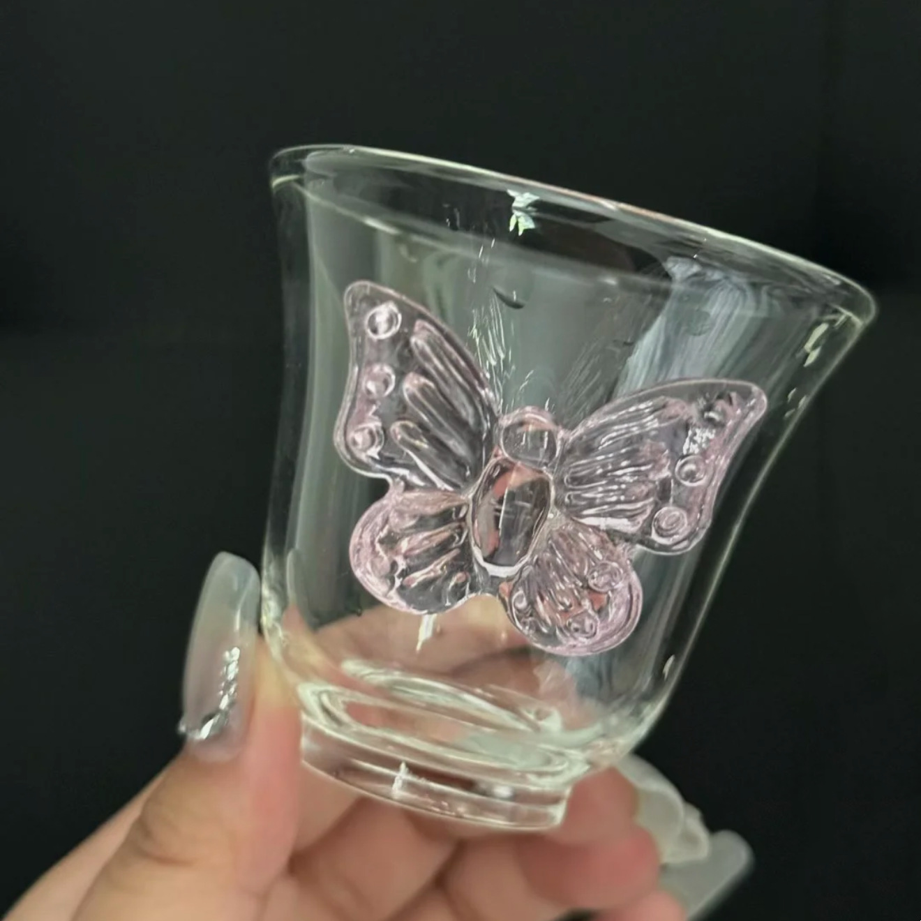 Thick-bottomed high-temperature resistant borosilicate glass cup, high appearance level welfare product, butterfly small water cup, customized souvenir cup Specification drawing