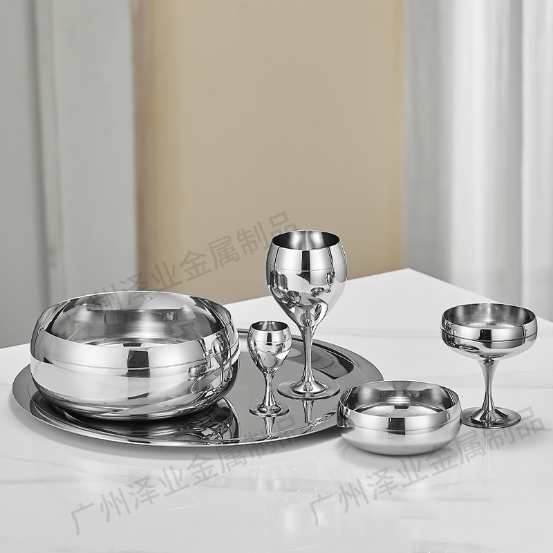 Cross-border foreign trade 304 stainless steel tall glass, Martini glass, dessert glass, golden edge tray wine glass set series Application Scenario