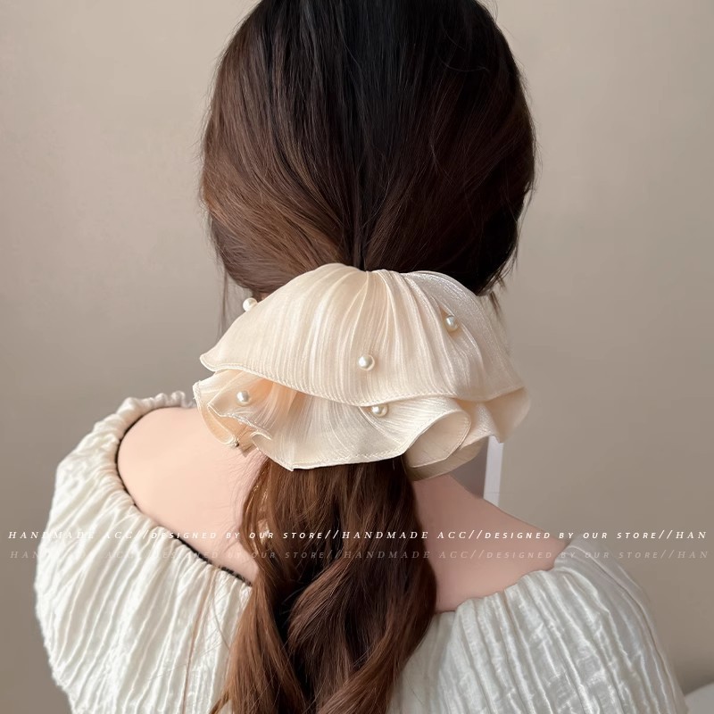 Super fairy-like large intestine hair band, women's pearl mesh hair accessory, high-end style 2025 new French large hair accessory, hair tie and headwear Application Scenario