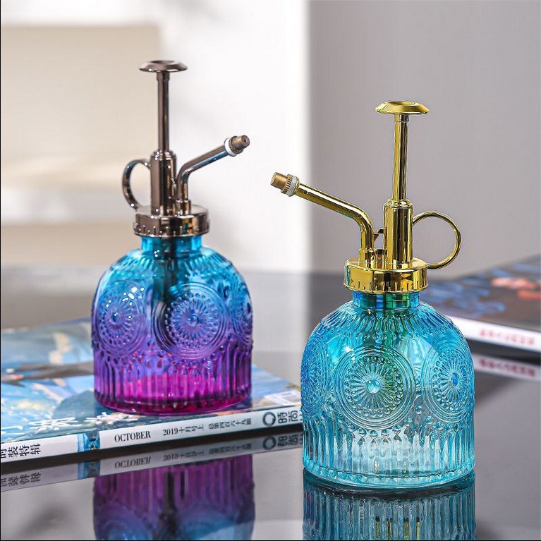 In stock: sunflower glass spray bottle, retro embossed garden watering and watering bottle, household colored pressed spray bottle Specification drawing