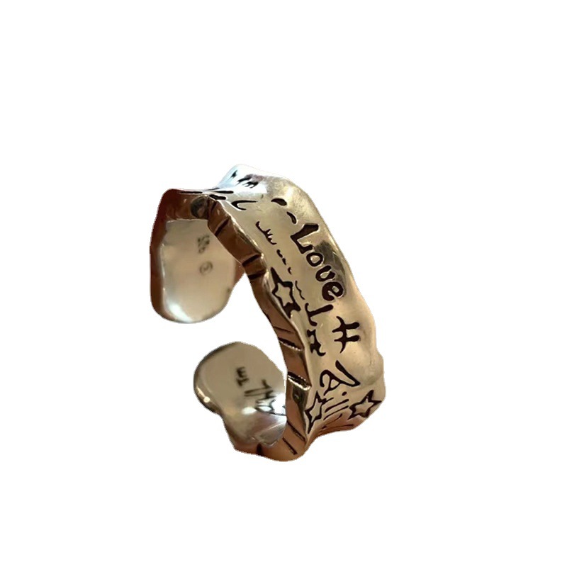 The retro and niche design style of the love star-carved opening adjustable ring is a versatile food ring for women on Instagram Item Picture