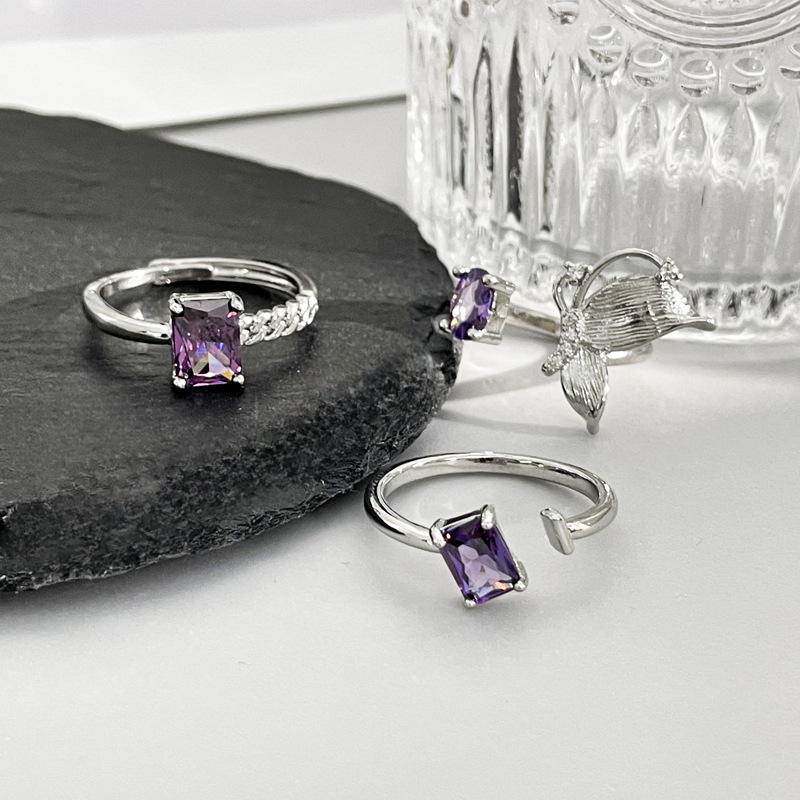 The 2024 new sweet and cute purple diamond butterfly opening ring is a trendy and versatile ring for women's fashionable commuting Application Scenario