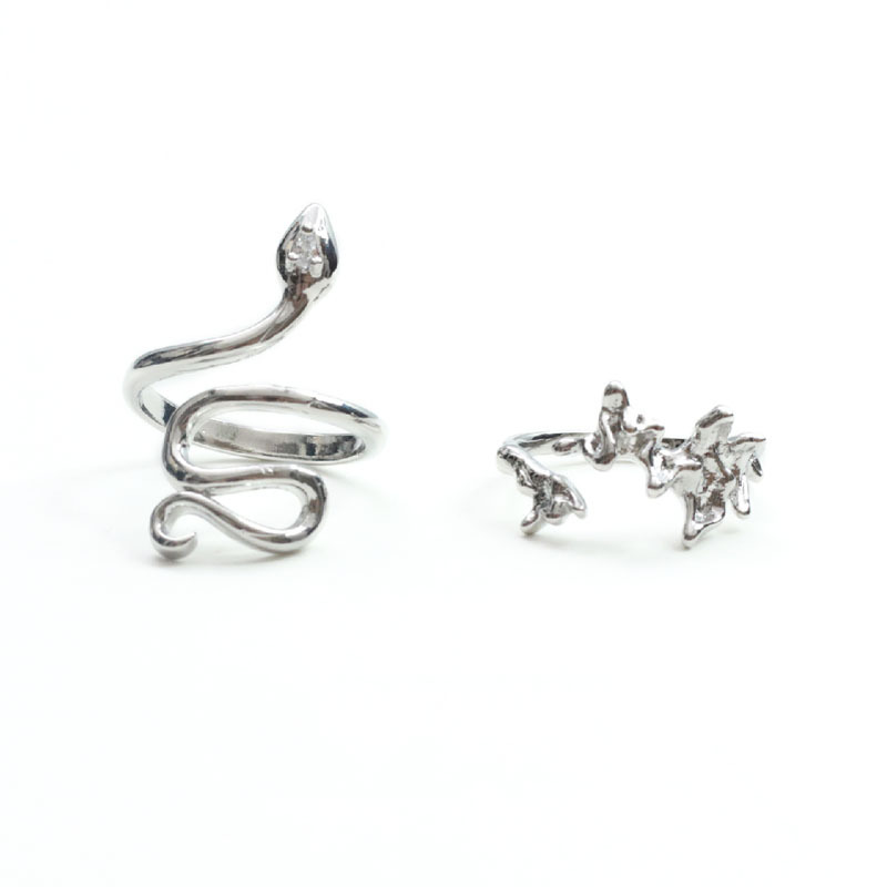 The snake-shaped multi-layer lava thorny open ring is a niche design for women, exuding a sense of sophistication and individuality. It's a super cool and trendy ring for hot girls and Internet celebrities Item Picture