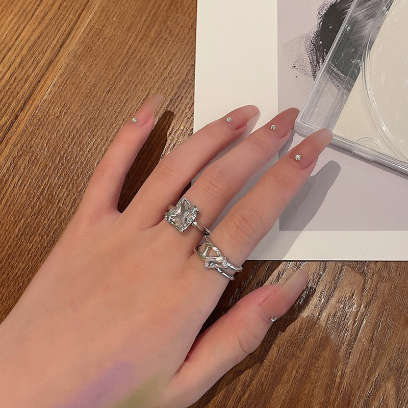 Geometric star-shaped cube sugar zircon open ring for women's fashion, individuality, Instagram niche design, cold style food ring trend details Picture