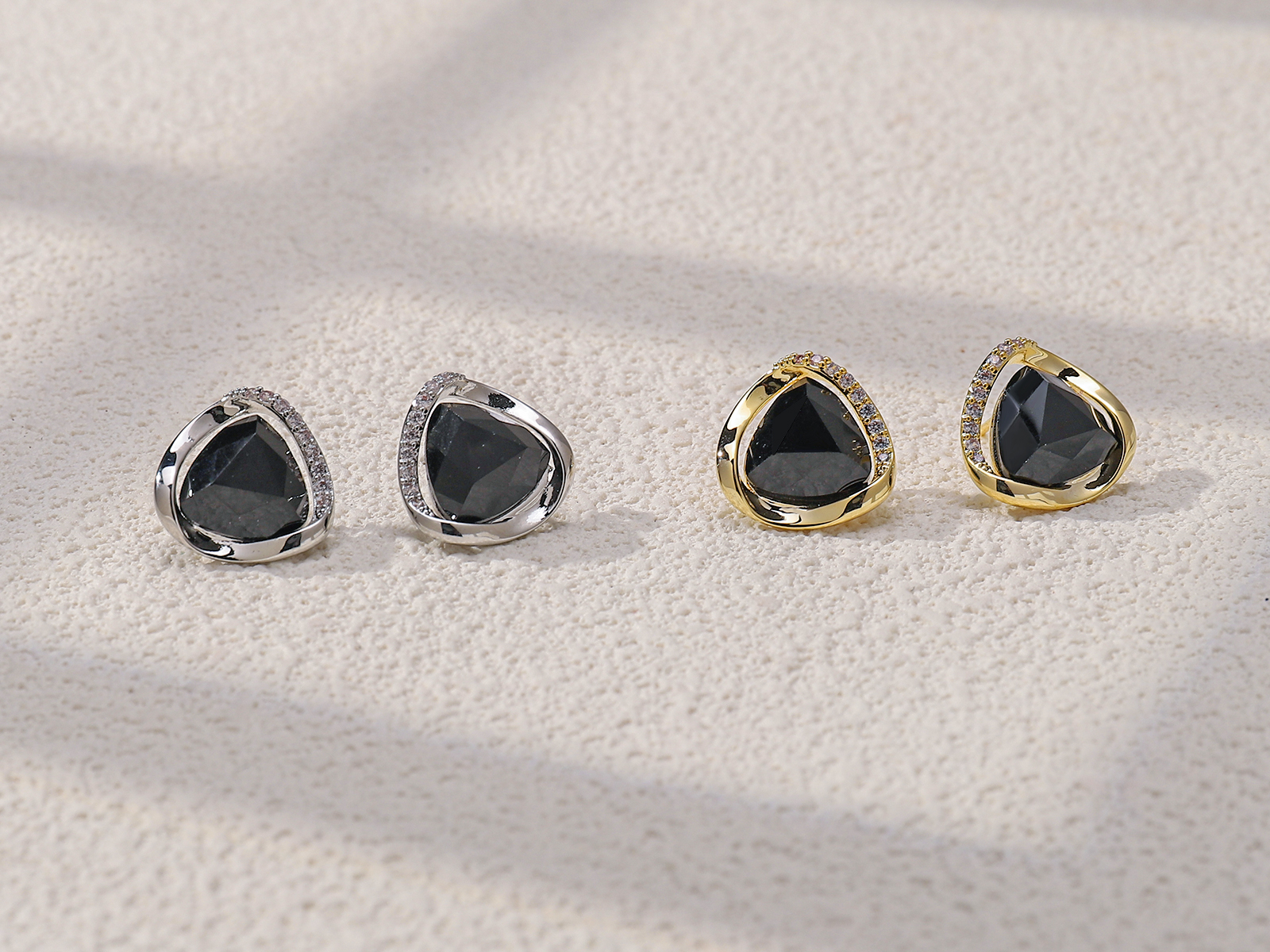 Xuhui brand exquisite and light luxury copper plated with real gold and zirconia 925 silver needle geometric individual fashionable style stud earrings Item Picture