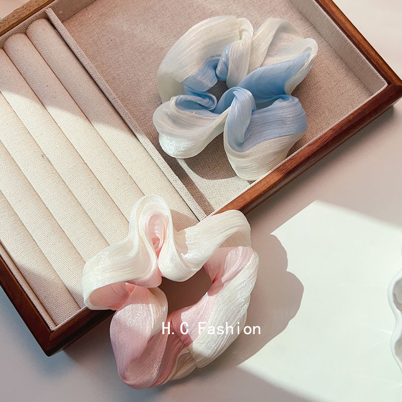 The flowing light gradient mesh large hair band is gentle and elegant, with a high level of appearance. It is a hair tie and rubber band hair accessory for summer details Picture